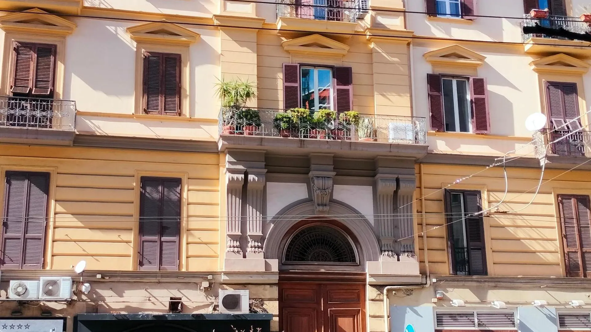 Le Follie Parthenopee Bed & Breakfast Naples 0*,  Italy