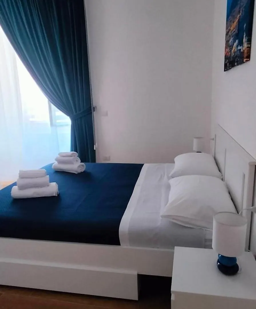 Le Follie Parthenopee Bed & Breakfast Naples